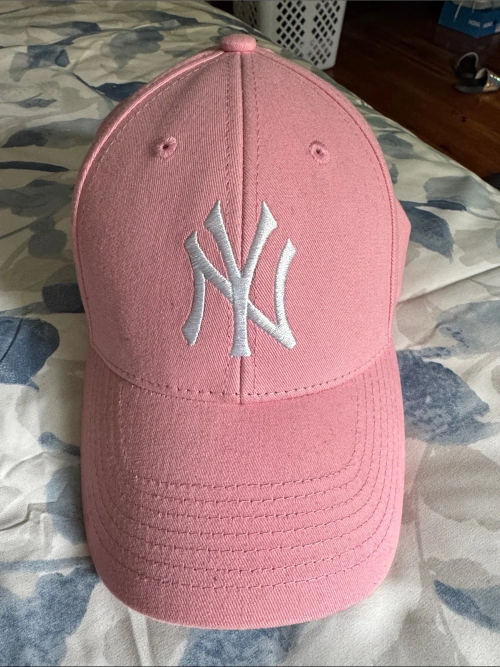 New York Logo Pink Kids Baseball Cap
